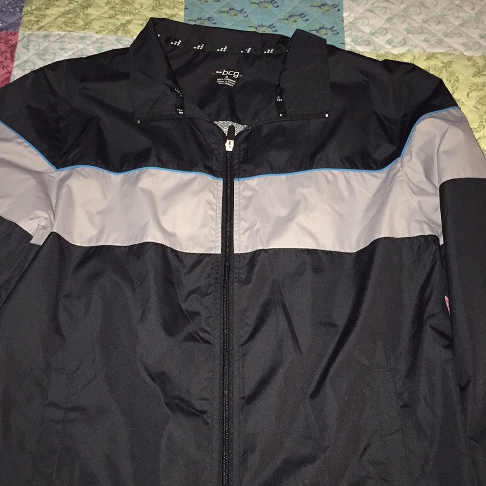 Jogging or wind suit